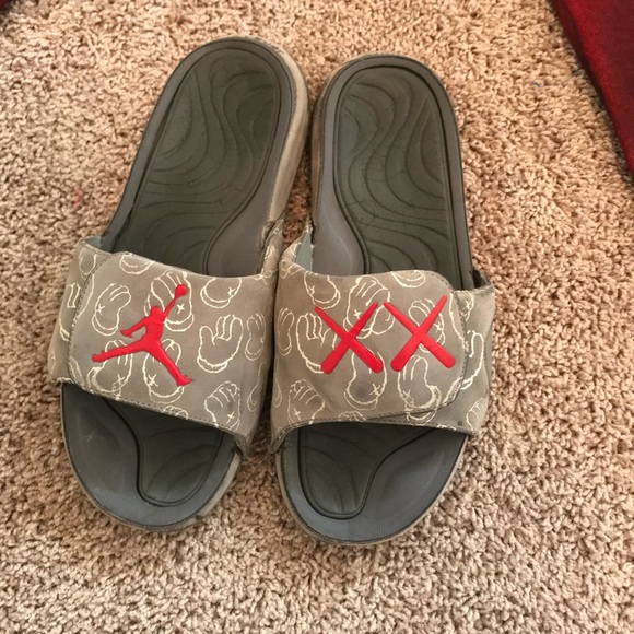 jordan kaws slides